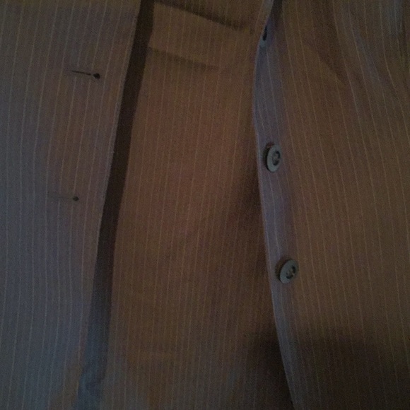 Suit - Picture 3 of 3